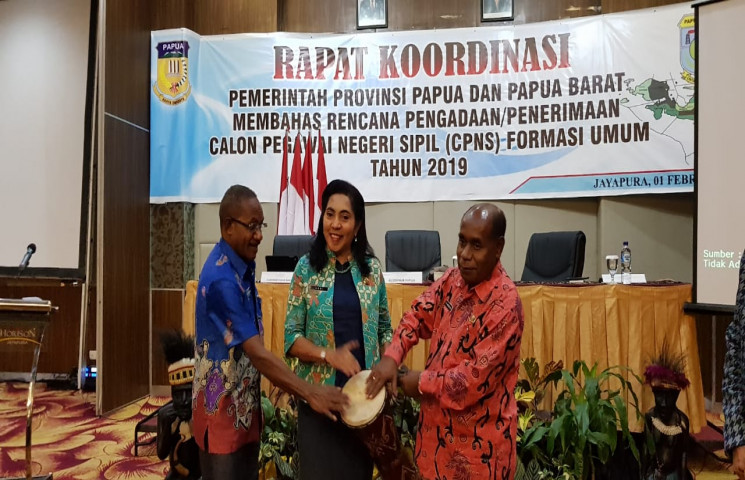 Gubernur Dorong Persentase Seleksi CPNS 80 Persen Prioritaskan OAP